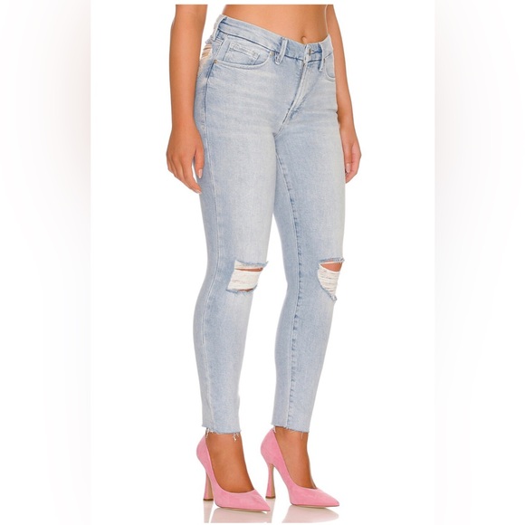 •GOOD AMERICAN • GOOD LEGS CROP RAW HEM Jeans - Picture 4 of 15